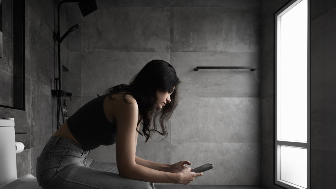 Hikikomori e social media: l’isolamento digitale dei giovani